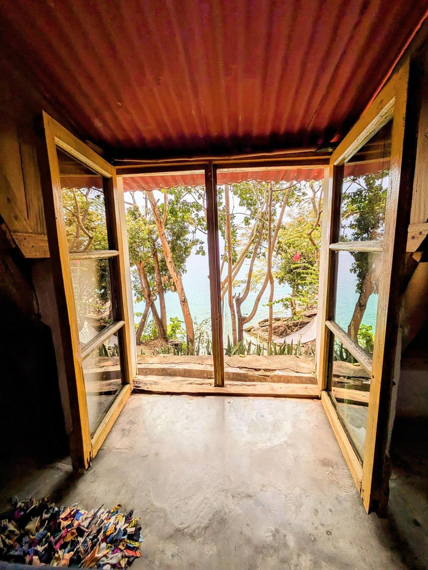 Butterfly Space- A Non-Profit Eco-Lodge Nkhata Bay Exterior foto