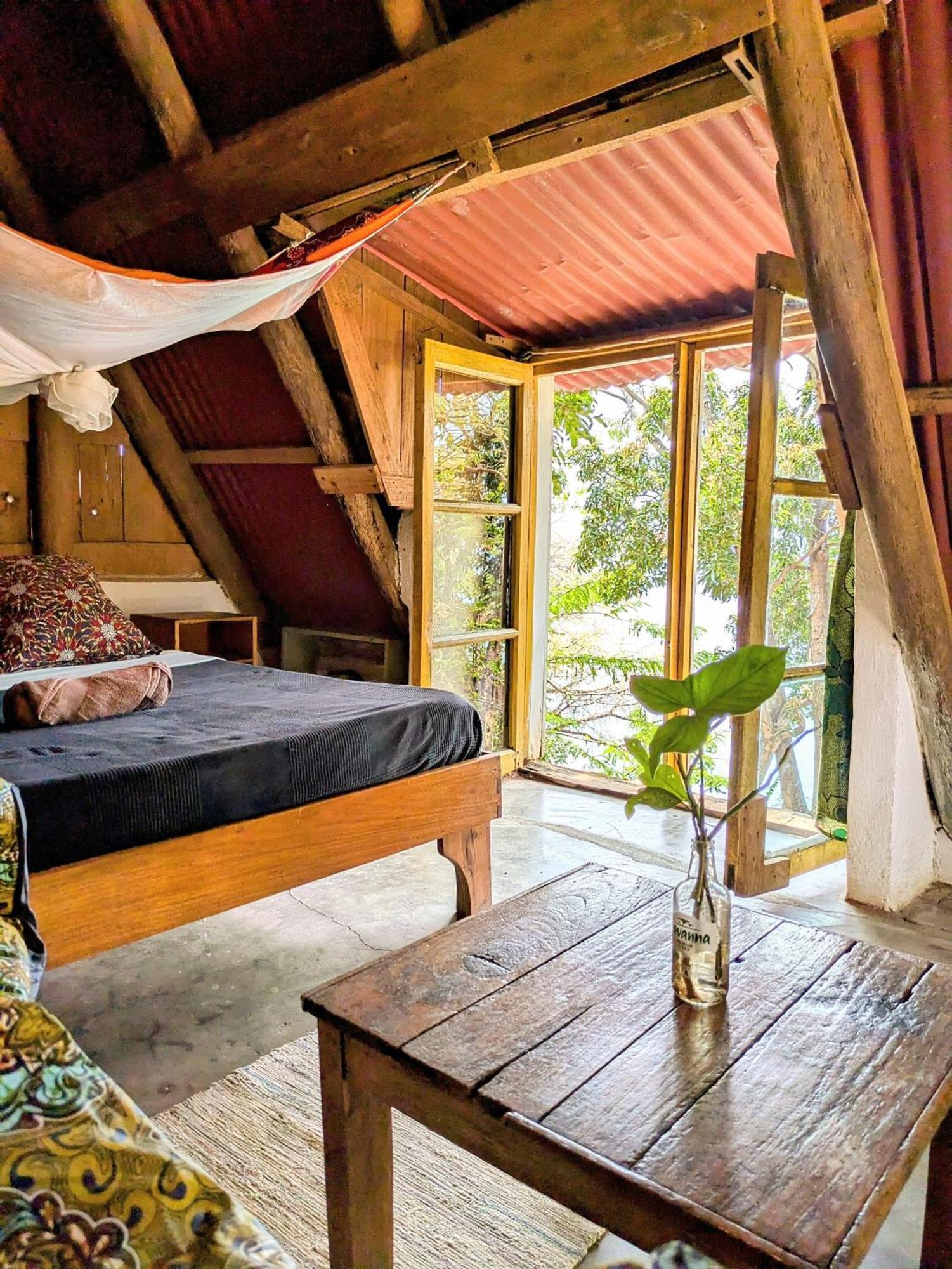 Butterfly Space- A Non-Profit Eco-Lodge Nkhata Bay Exterior foto