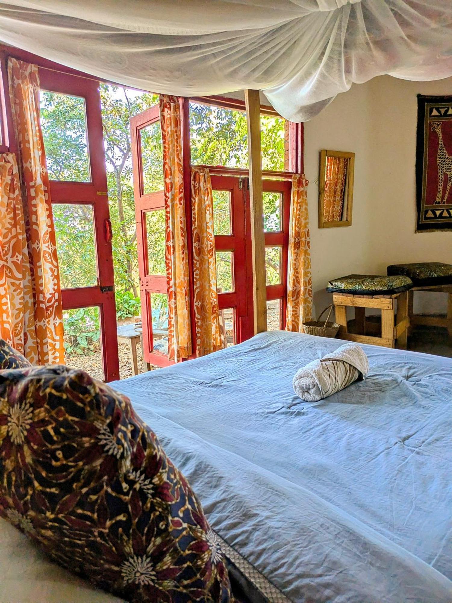 Butterfly Space- A Non-Profit Eco-Lodge Nkhata Bay Exterior foto
